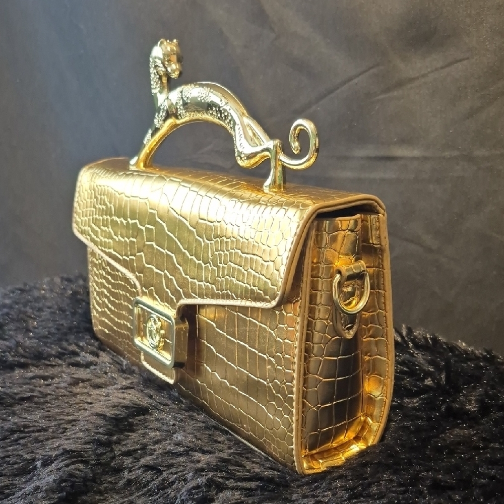 Chic Gold Crocodile Embossed Clutch with Gold Leopard Handle - Picture 6 of 17